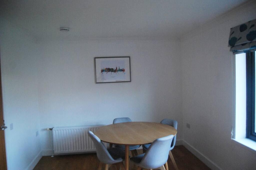 Central Two Bed Flat Close To Arthur'S Seat And University Edimburgo Esterno foto