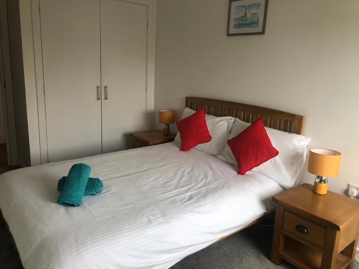 Central Two Bed Flat Close To Arthur'S Seat And University Edimburgo Esterno foto
